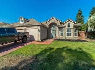 7335 N Dearing Ave, Fresno, CA