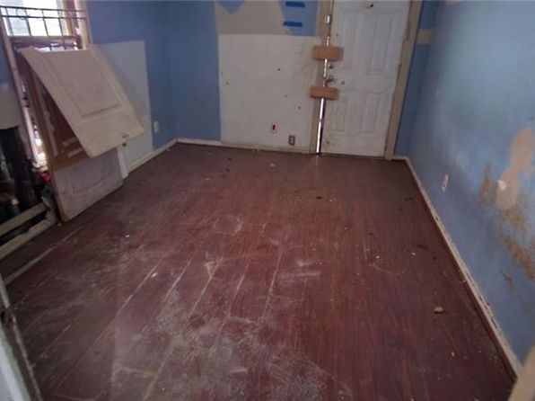 kansas-city-missouri-440628424 picture