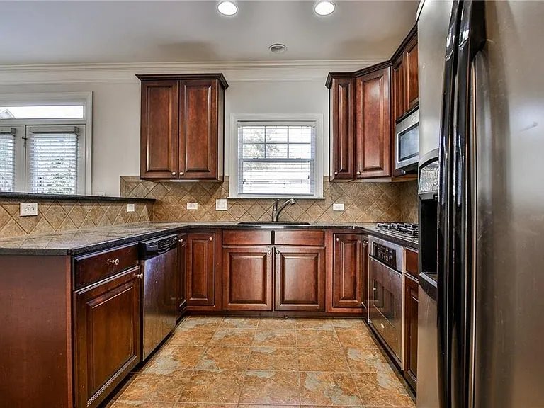 1934 Cobblestone Cir NE — Photo 12