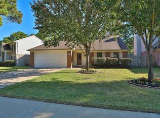 8002 Shangrila Ln, Houston, TX 77095