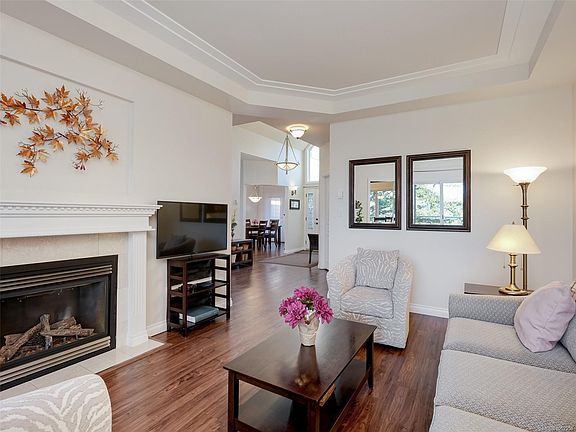 3rd image of 934 Boulderwood Rise #12