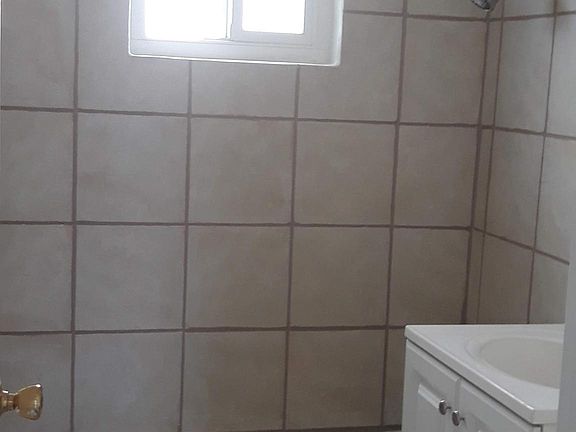 4th image of 3426 Bell Ave APT B