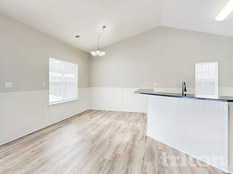 153 Devon Forest Dr — Photo 4