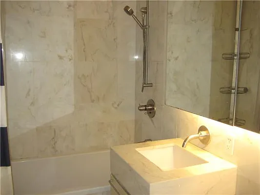 Sold by R New York | media 3