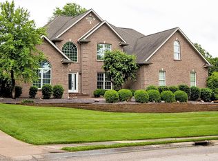 2400 Oak Bend Pl, Newburgh, IN 47630