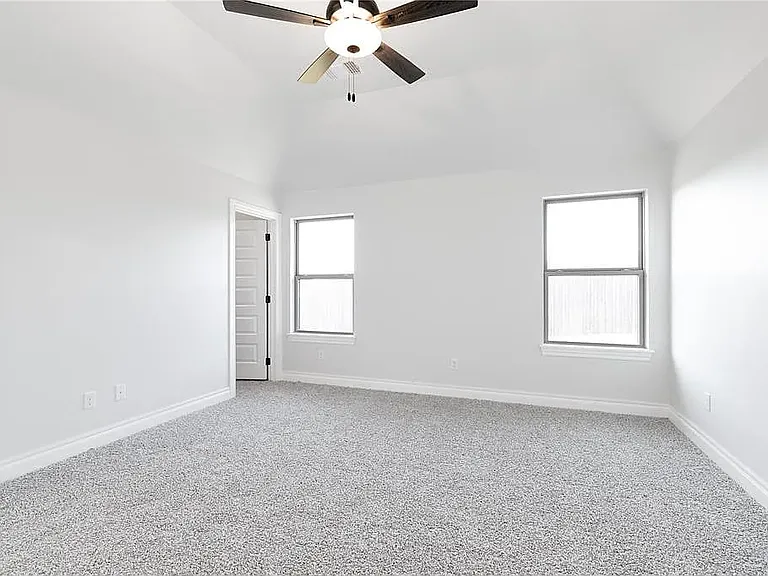 8309 Mountain Oak Dr — Photo 9