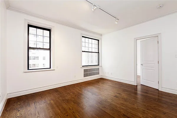 Rented by Engel & Völkers New York City | media 1