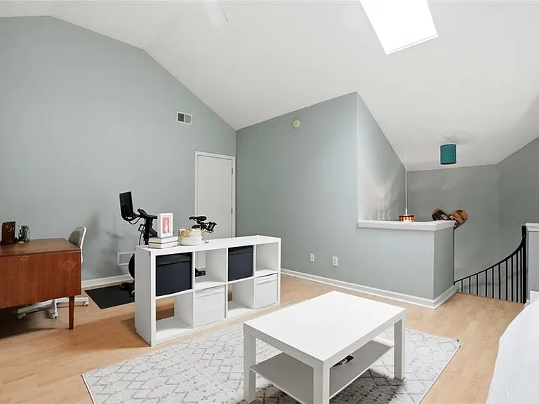 430 Feyston Ct — Photo 20