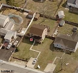 2nd image of 310 Spruce Ave