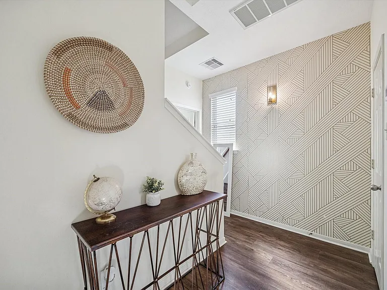 3332 Home Point Dr — Photo 5