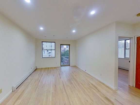 4th image of 2025 3rd Ave APT 4A