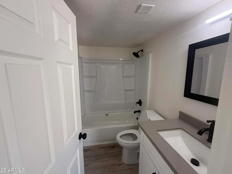 1518 E Cortez St — Photo 4