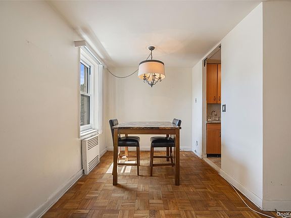 5th image of 1304 Midland Avenue #C20