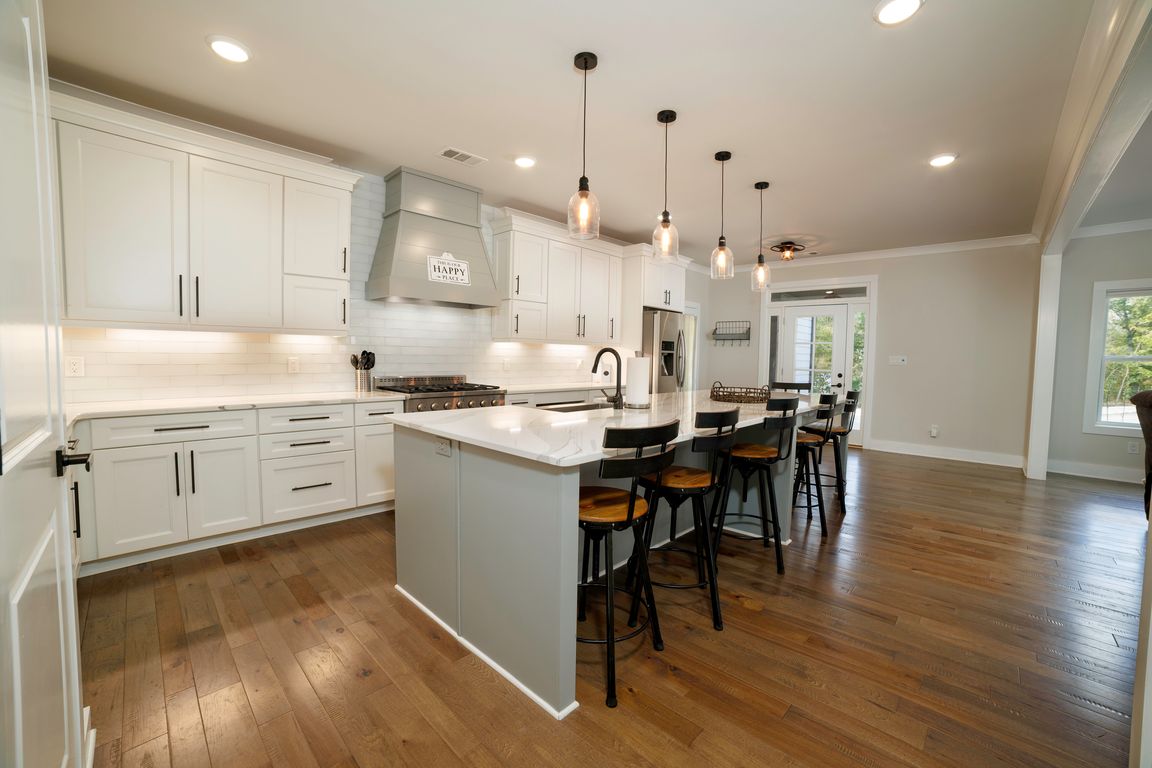 next background image