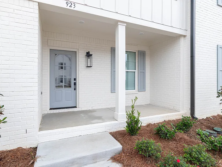 921 Benton Ct #923 — Photo 6