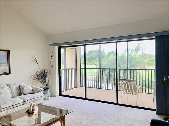3rd image of 16472 Timberlakes Dr APT 201