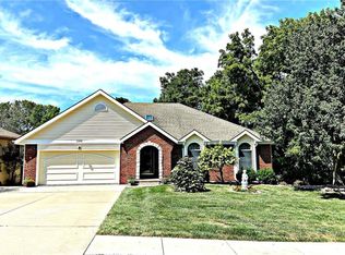 2808 Quail Dr, Saint Joseph, MO 64506