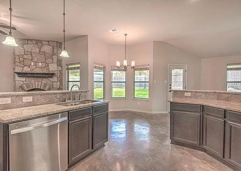 7107 Andalucia Ln — Photo 30