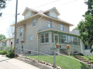 1911 S 17th St, Omaha, NE 68108