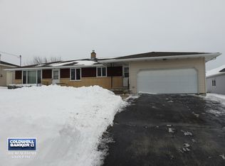 102 W Court, Saint Nazianz, WI 54232