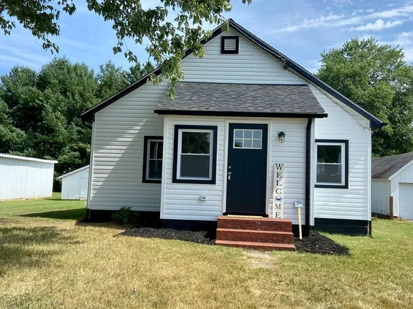 300 N School St, Greensboro, MD 21639