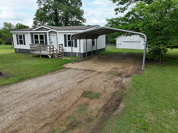 3rd image of 995 N 4250th Rd