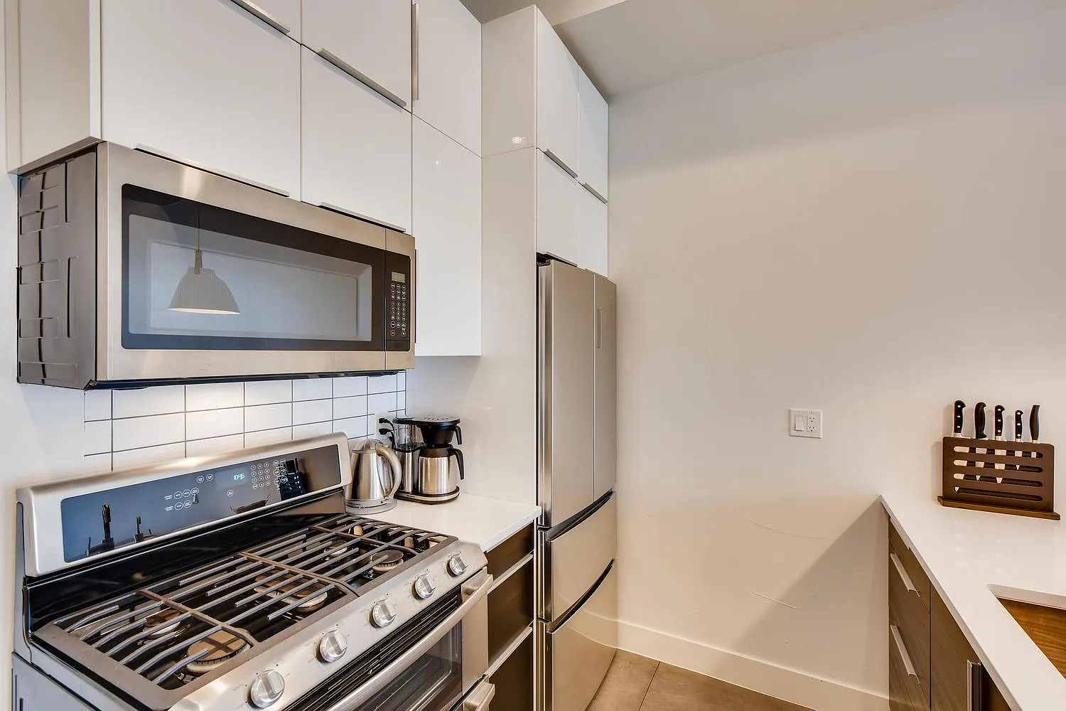 3 bed, 1475 sqft, $3,000 — Photo 4