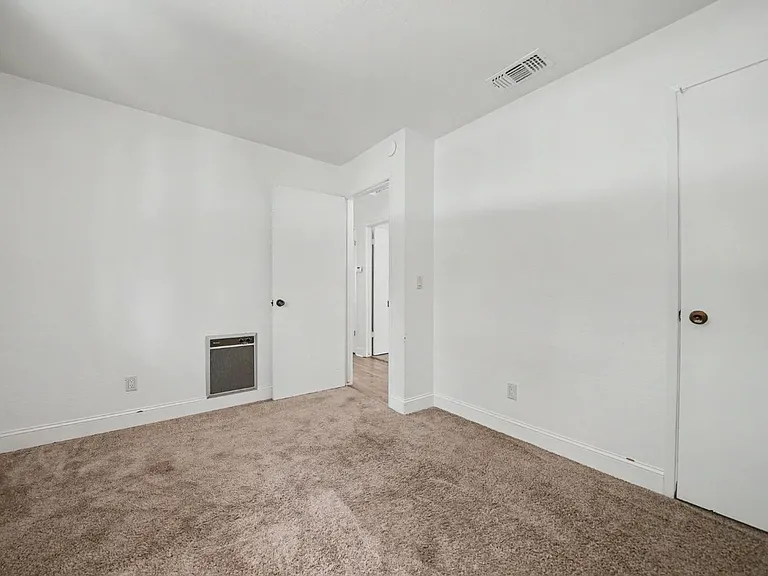 16932 McKenzie Dr — Photo 15
