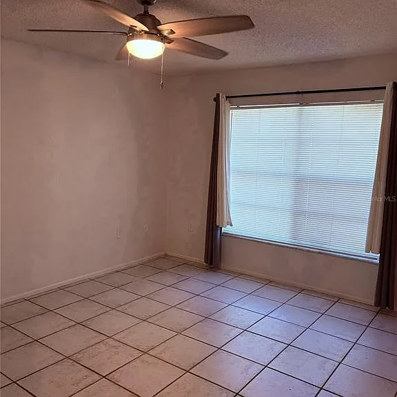 7330 Fairwood Ave — Photo 11