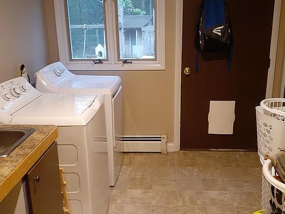 4th image of 1720 W Echo Dr