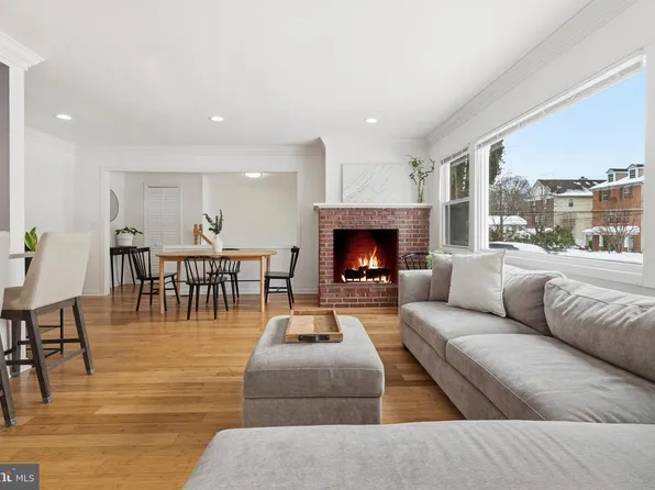 2914 Douglas St, Alexandria, VA 22306