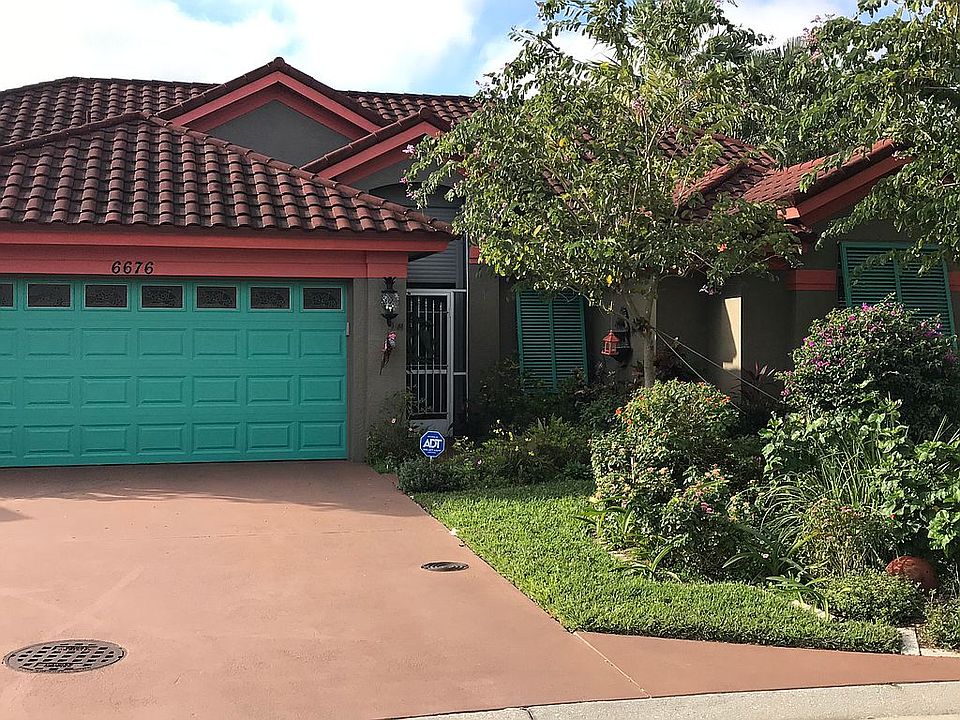 Front & Metal tile roof
