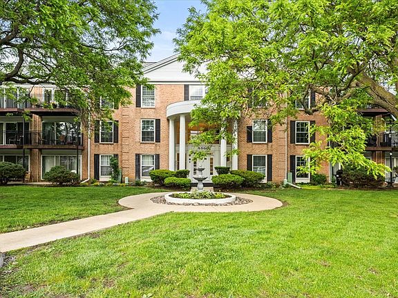 3rd image of 5300 Carriageway Dr APT 309