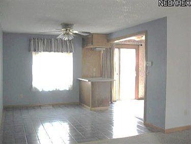 5th image of 4043 Aleesa Dr SE