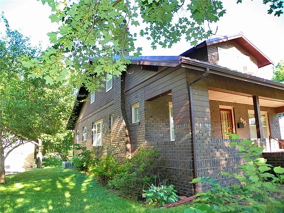 5th image of 915 S Olive St