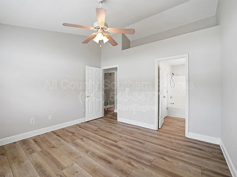 412 Harbour Reef Dr — Photo 21