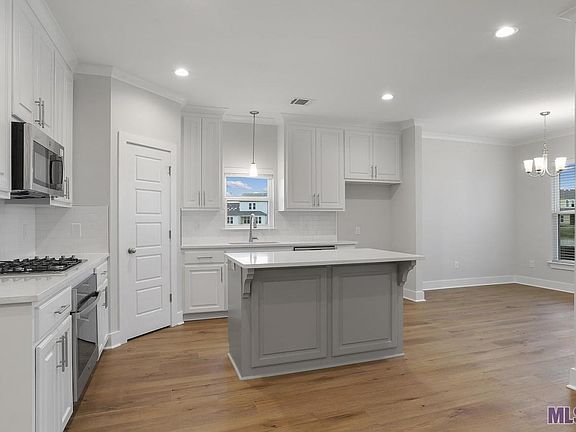 5th image of 3004 Woodgrove Way