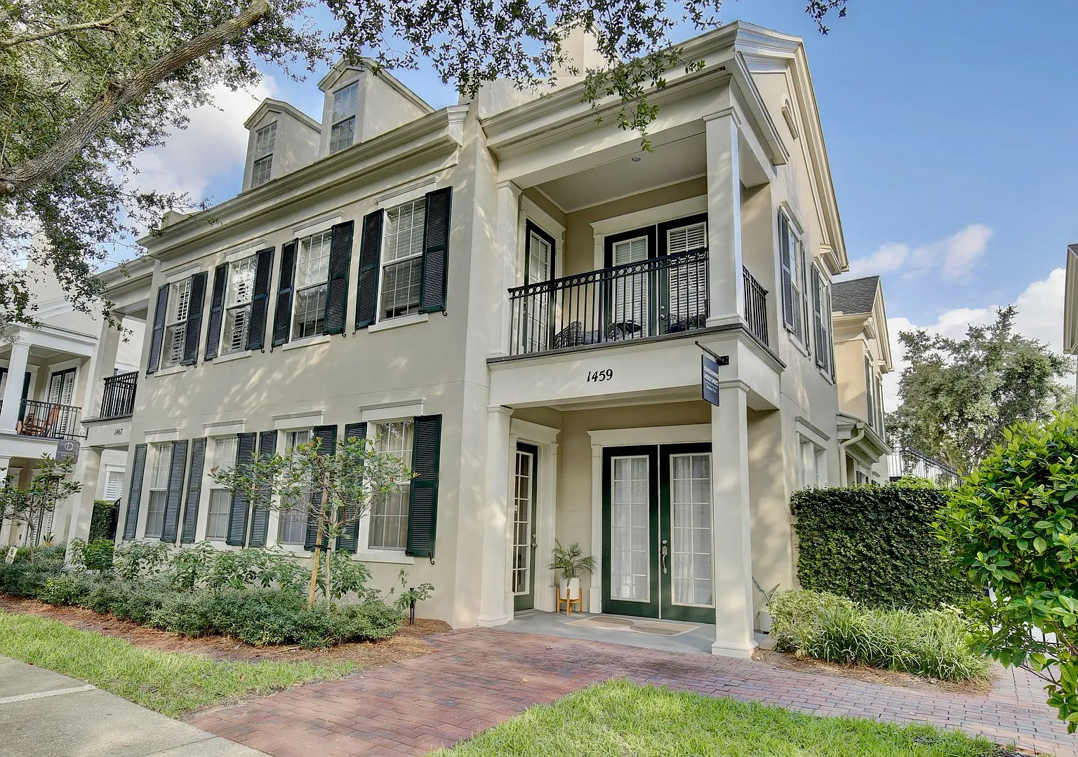 Charming 1/1 Spacious Condo Located in the Desirable Baldwin Park - Orlando! — Photo 1