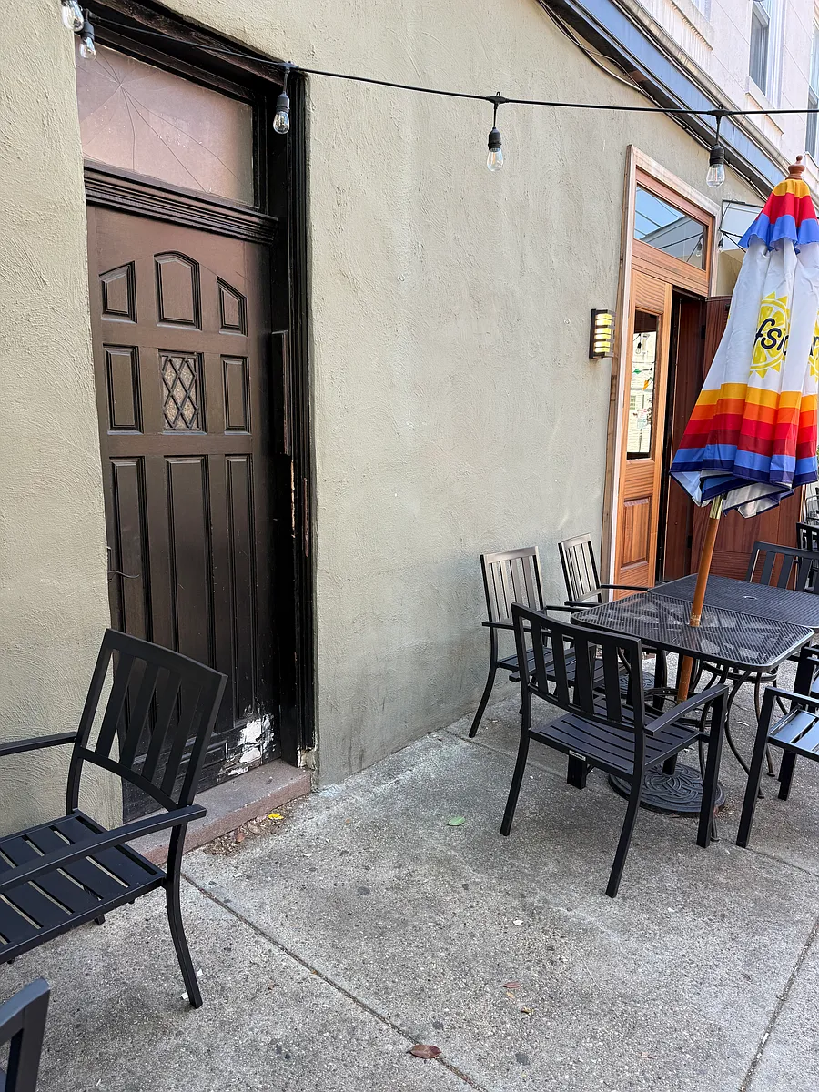 Building Photo - 747 N 25th St #3