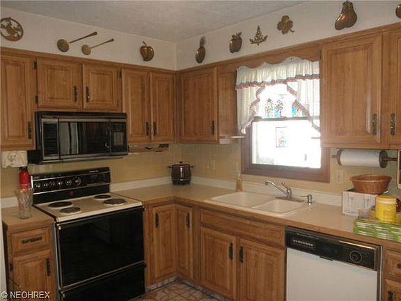 3rd image of 2235 Elm Trace St