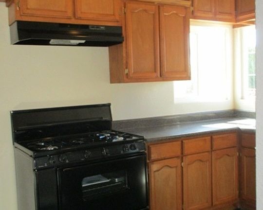 5th image of 10310 S Burl Ave