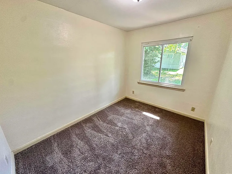 1901 Conlin Ave #A — Photo 8