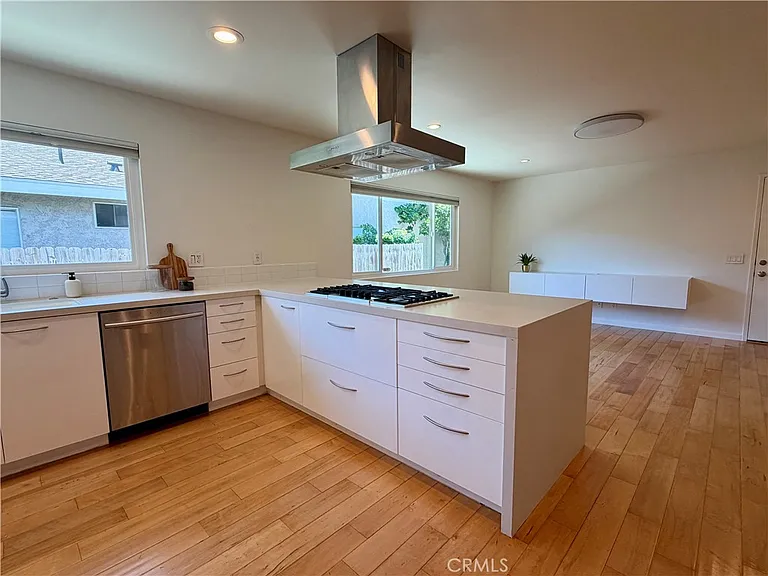16313 S Saint Andrews Pl #1 — Photo 7