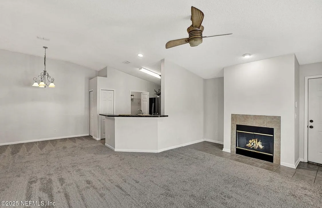 215 Jardin De Mer Pl — Photo 3