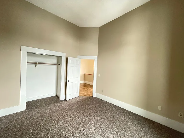 46 Glass St #6 — Photo 14