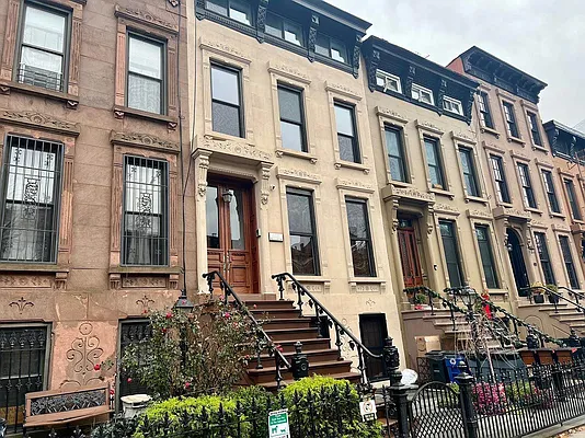 Rented by Highline Residential | media 8