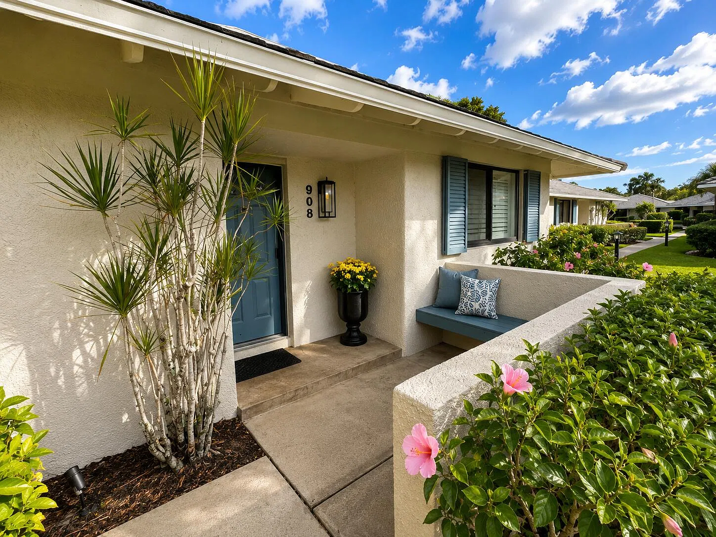 2 bed, 2.0 bath, 1135 sqft, $12,000 — Photo 3
