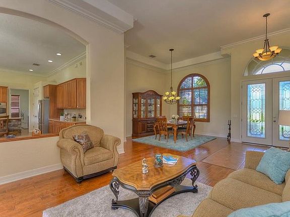 5th image of 21646 Draycott Way