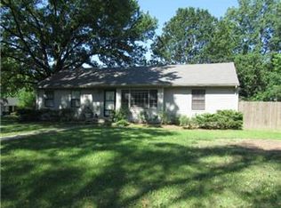 2400 N 49th St, Kansas City, KS 66104