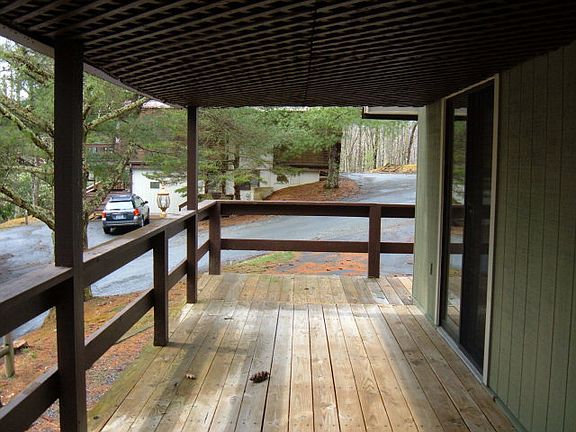 3rd image of 24C Pinetop Cir
